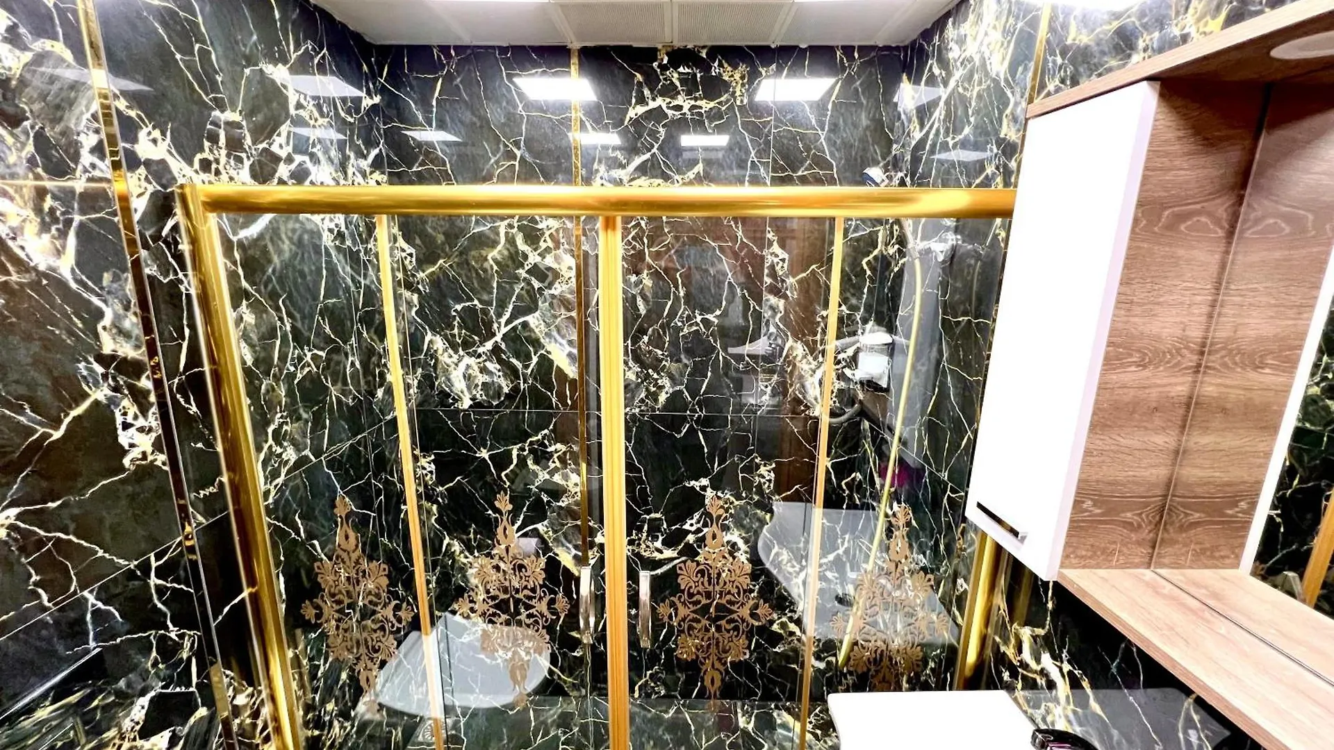 איסטמבול Levent Palace Otel מלון